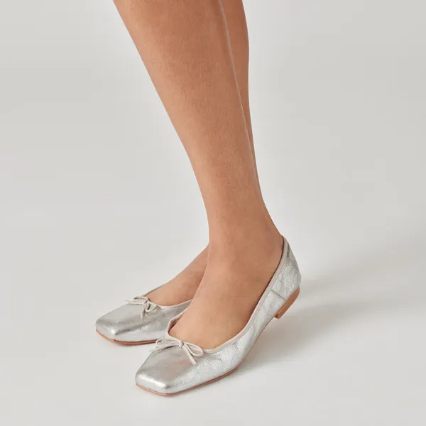 ANISA BALLET FLATS SILVER DISTRESSED LEATHER - re:vita