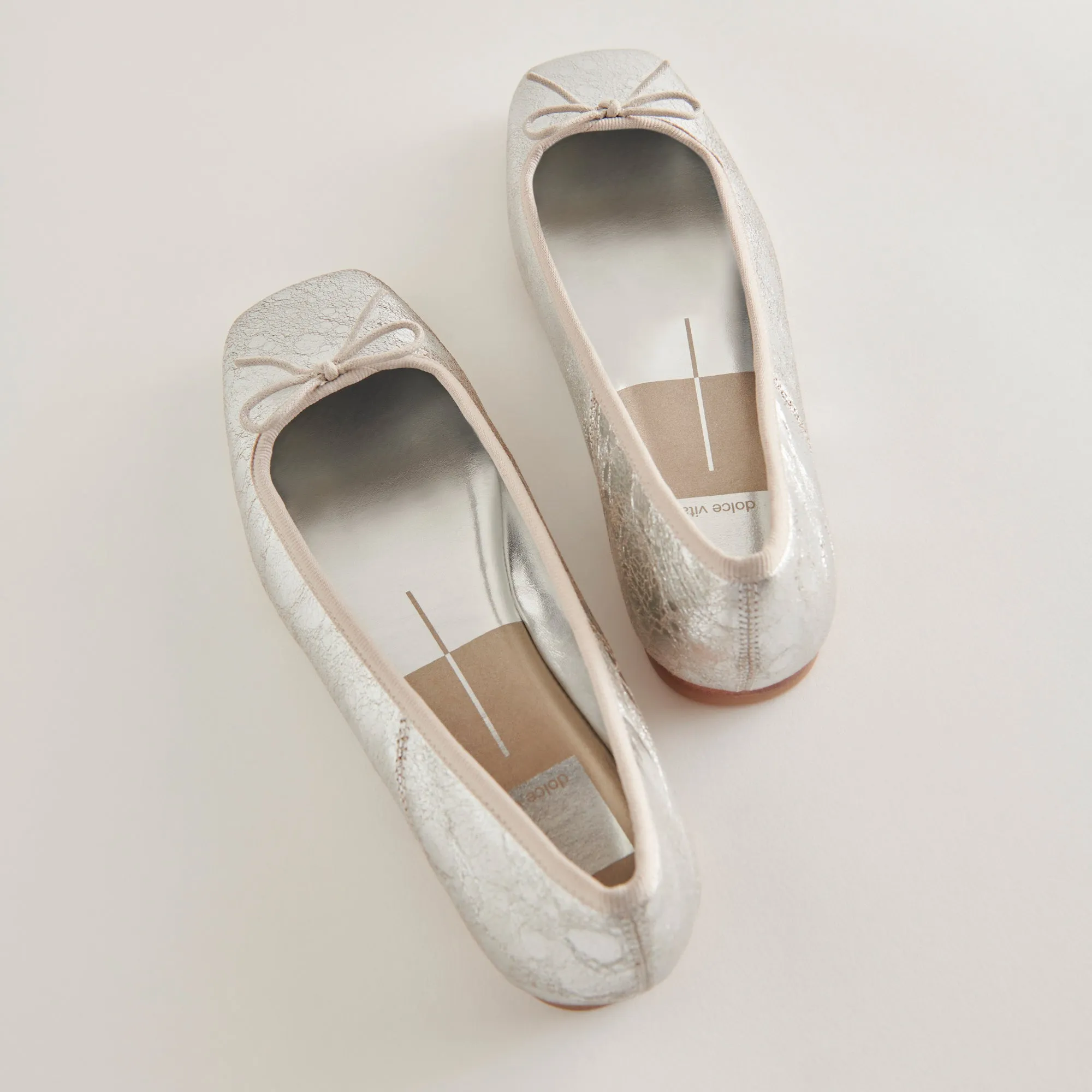 ANISA BALLET FLATS SILVER DISTRESSED LEATHER - re:vita