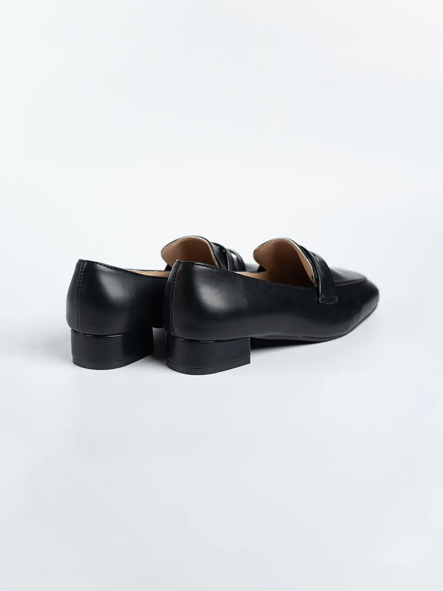 Athea Low Heel Loafers