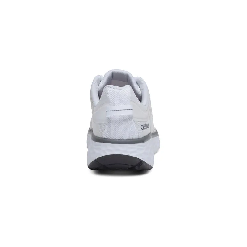 Chase Walking Shoe in White