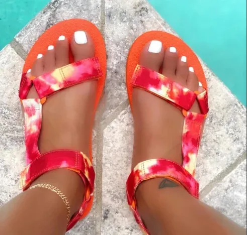 Colorblock printed beach sandals for summer